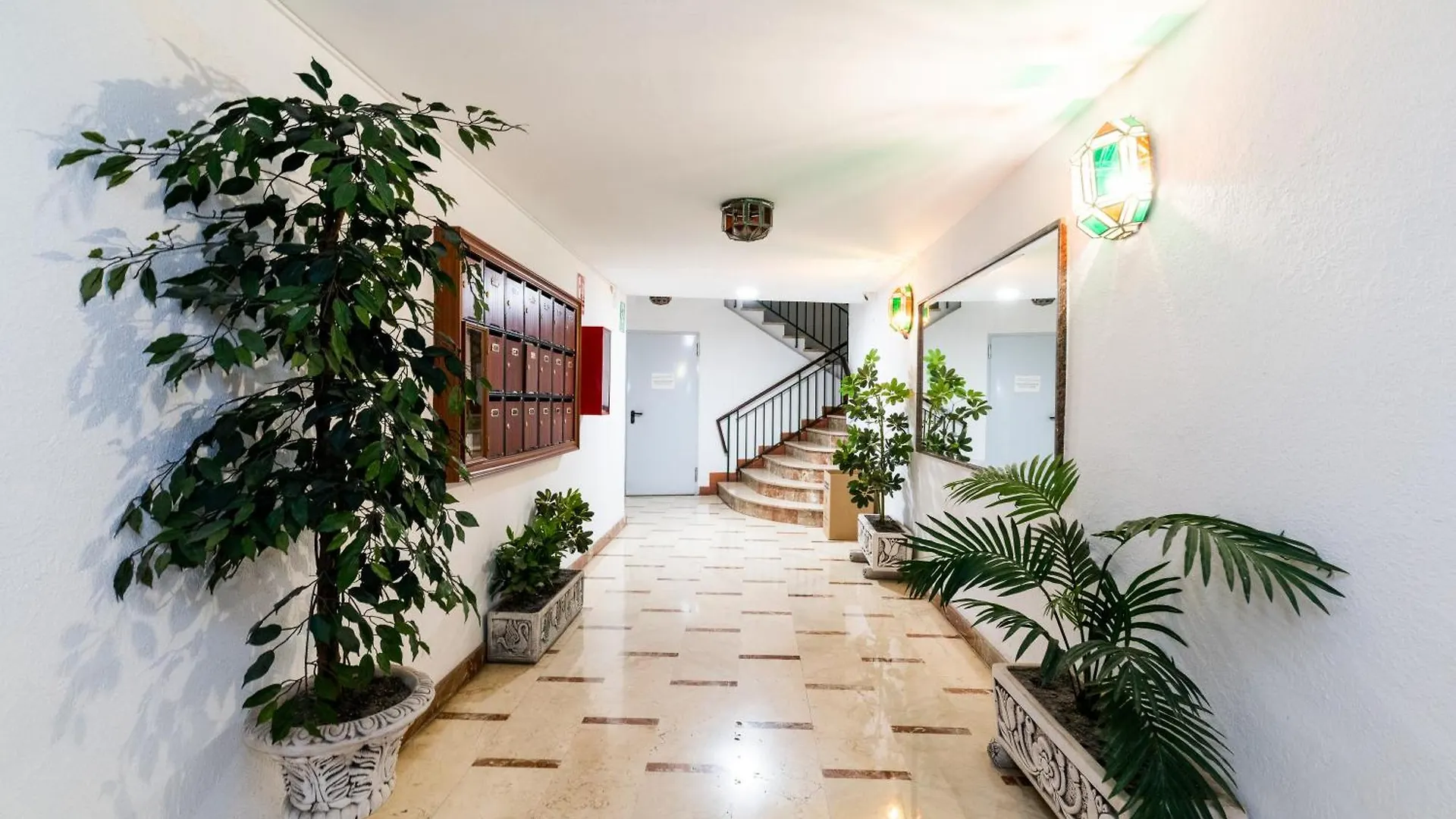 Piso Granada Centro Apartment 0*,