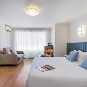 By Olala Homes Granada